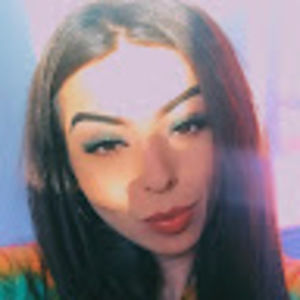 Meet your Posher, Esmeralda